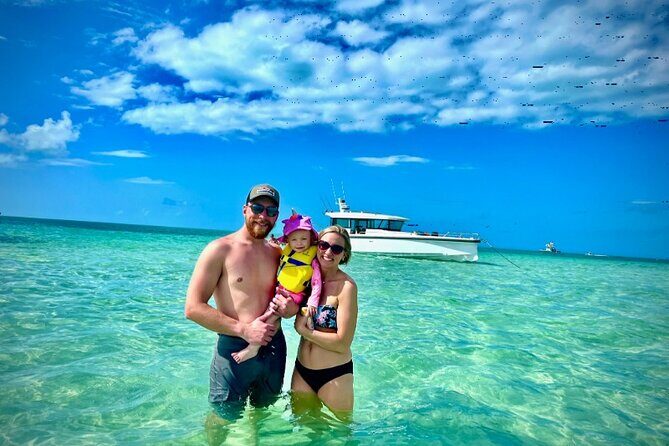 38' Private Boat Charter Rental - Islamorada W/Capt up to 13ppl - Key Points