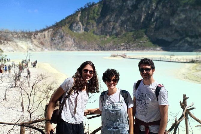 3D2N trip kawah putih-papandayan vulcan-nagavillage-green canyon - FAQs