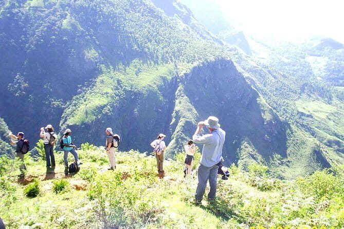 3,Days Trekking Through the Misty Mountain & Horton Plaine from Ella,Haputale - Key Points
