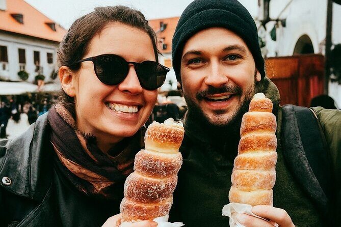 3h Royal Castle Tour: Interior, Garden Pralines, Coffee & Dessert - Detailed Review of the 3-Hour Royal Castle Tour