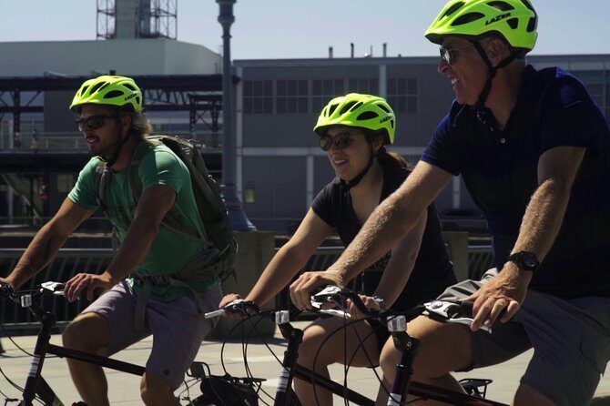 3Hr Montreal Architecture Bike Tour with regular or E-bikes Beer & wine included - An In-Depth Look at the Montreal Architecture Bike Tour