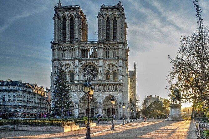 3in1 Notre Dame Tour plus Boat Cruise and Eiffel Tower History - Key Points