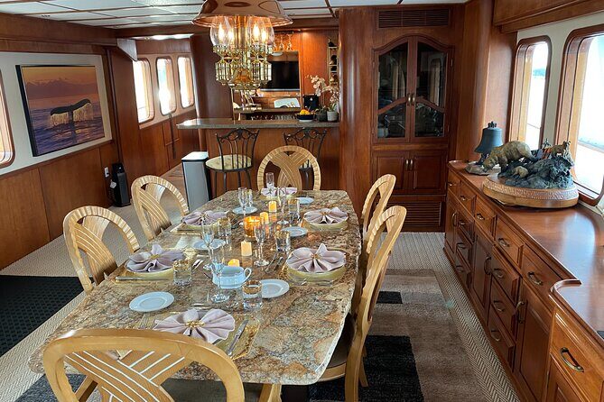 4 Course Dinner Luxury Yacht Dinner cruise out of Friday Harbor - A Detailed Look at the Yacht Dinner Experience