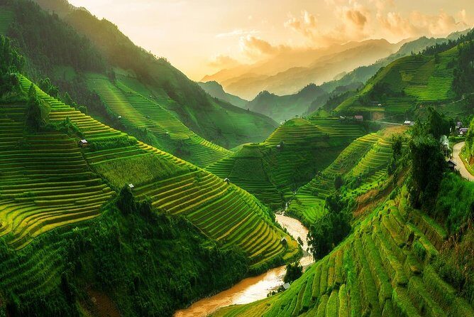 4-day Explore Hanoi City, Ha Long Bay and Sapa Highlights - Discovering Ha Long Bay: A Scenic Cruise