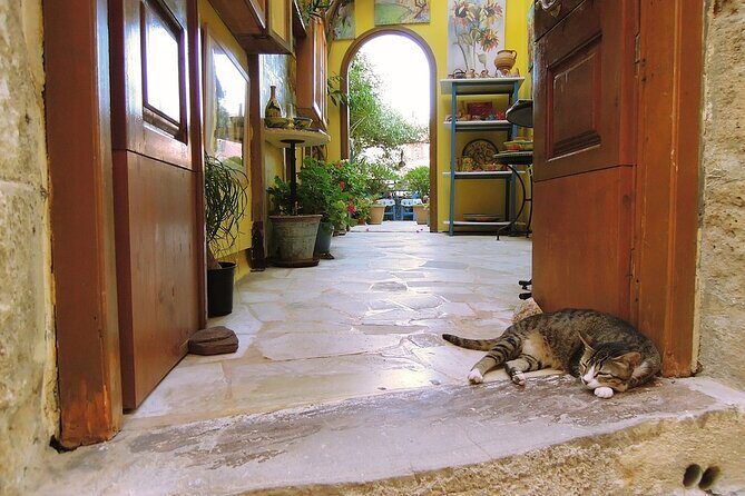 4 Day Private Tour, Crete, Santorini, Mykonos, Delos from Athens - FAQ