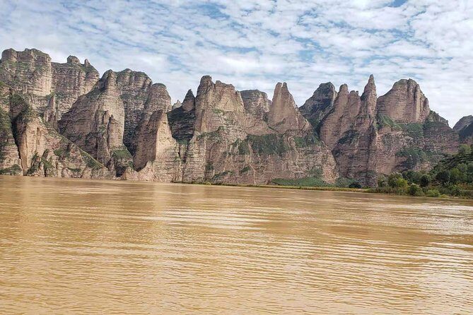 4-Day Private Tour to Binglingsi Grottoes and Lambrang Monastery from Lanzhou - A Closer Look: What the Tour Entails