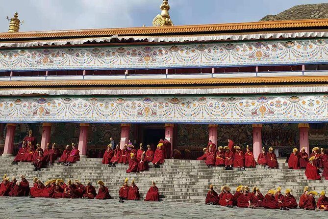 4-Day Private Tour to Binglingsi Grottoes and Lambrang Monastery from Lanzhou - Day 4: Morning Prayers and Returning to Lanzhou
