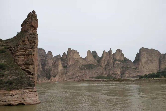 4-Day Private Tour to Binglingsi Grottoes and Lambrang Monastery from Lanzhou - What We Love