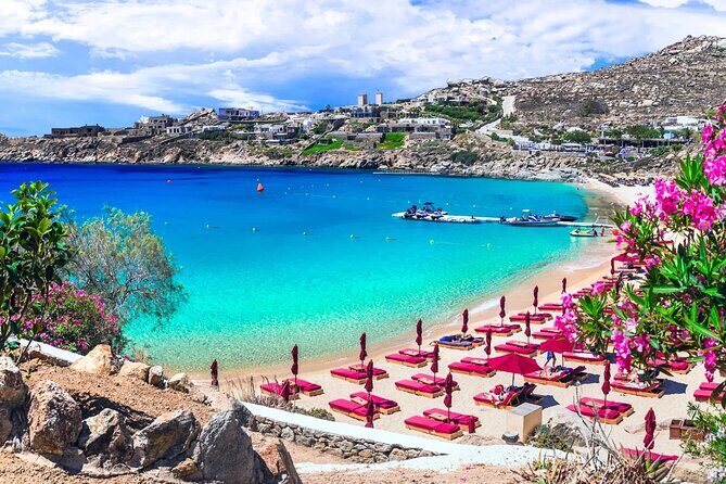 4 Days/3 Nights Mykonos and Santorini from Athens in 4* Hotels - Who This Tour Is Perfect For