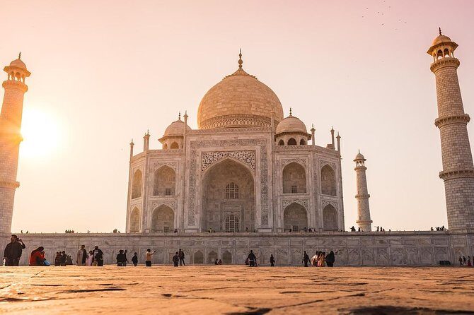 4 Days Golden Triangle Tour : Delhi Agra Jaipur Tour - A Deep Dive into the 4-Day Golden Triangle Experience