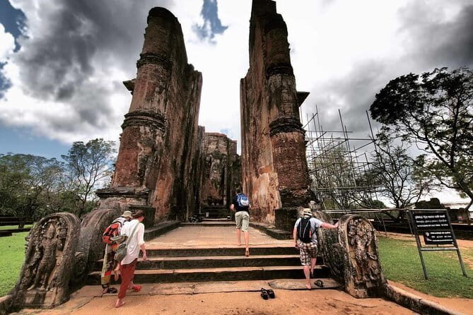 4 Days Kandy Nuwara Eliya - Transportation, Guides, and Comfort