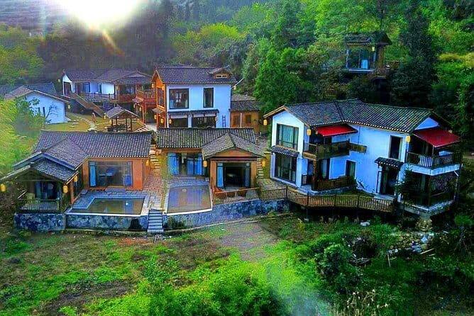 4 Days Zhangjiajie Classic Tour&Activities (Luxurious Mountain&Lake View Hotel) - Key Points