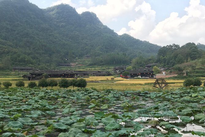 4 Days Zhangjiajie Experience Tour(Luxurious Mountain&Lake View Hotel) - FAQ
