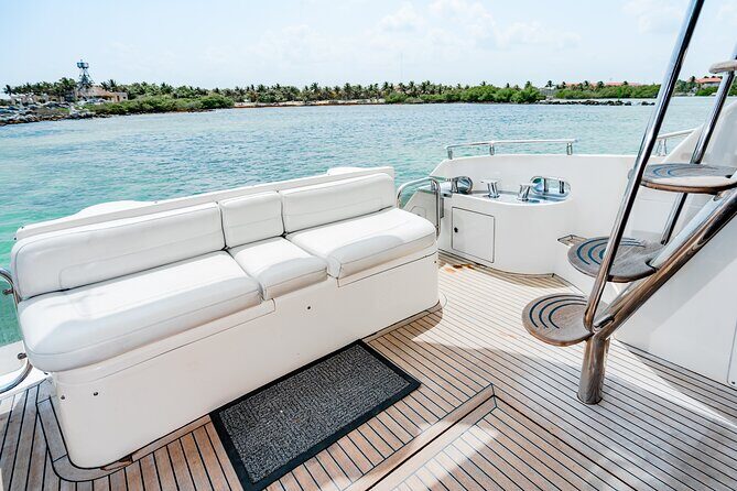 4 Hour 50' Azimut Yacht All-Inclusive in Tulum & Playa del Carmen - The Sum Up