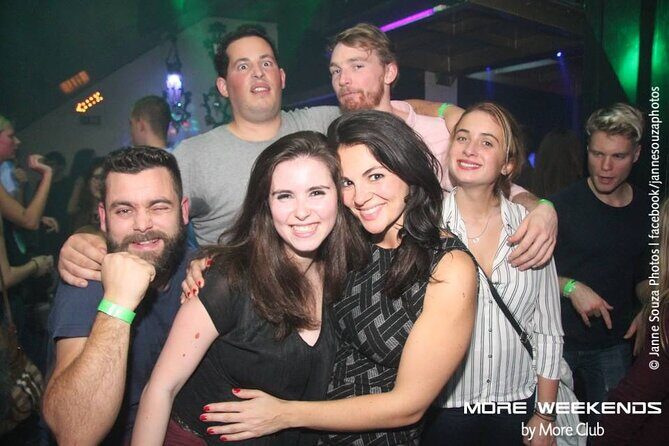 4-hour Guided Porto Pub Crawl with 6 drinks and VIP CLUBentry - FAQ