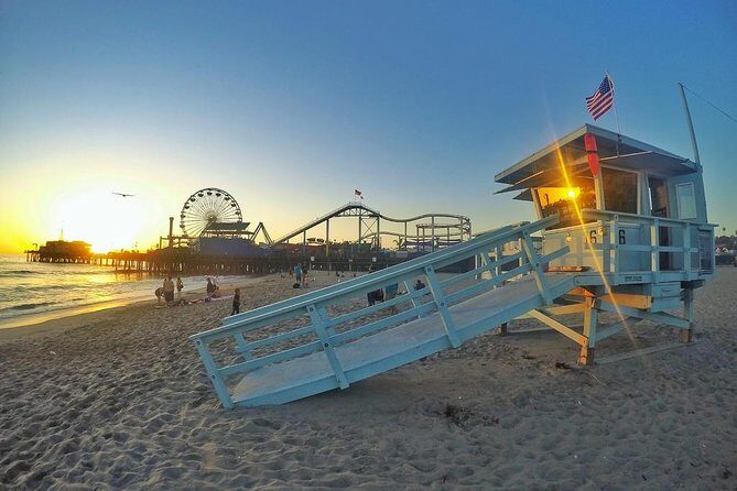 4-Hour private limo Tour of Los Angeles by a TV personality with Free Drinks - FAQs