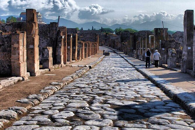 4 Hour Private Walking Tour in Pompeii with Villa Dei Misteri - What to Expect from the Tour Itinerary