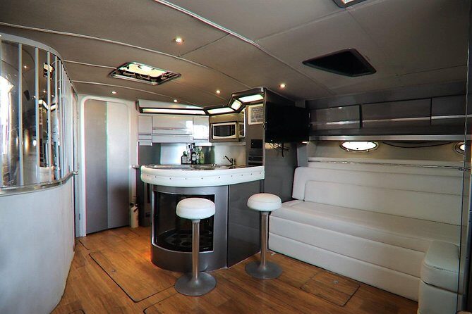 4-hour Private Yacht Cruise in Cabo - The Sum Up