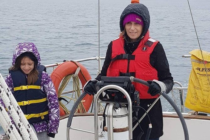 4-Hour Sailing Adventure on The Strait of Juan de Fuca - What about the crew?