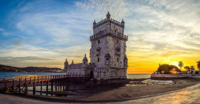 4-hour sightseeing tour by Tuk-Tuk Lisbon old town and Belém - Key Points