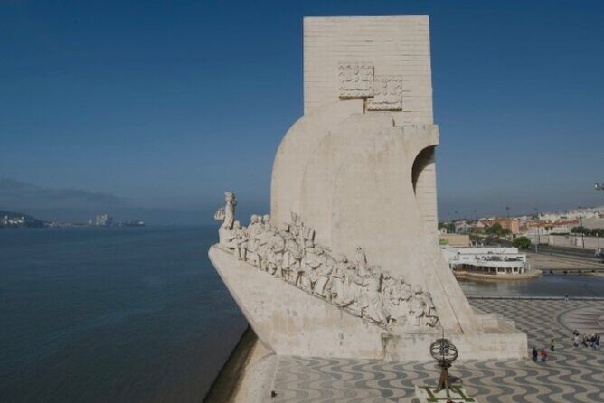 4-hour Tuk Tuk Tour of Belém, City Center, and Lisbon's Old Town - Key Points