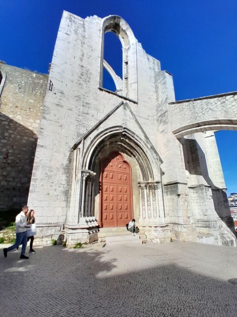 4-Hours Lisbon sightseeing highlights Tour - The Experience: What Travelers Can Expect