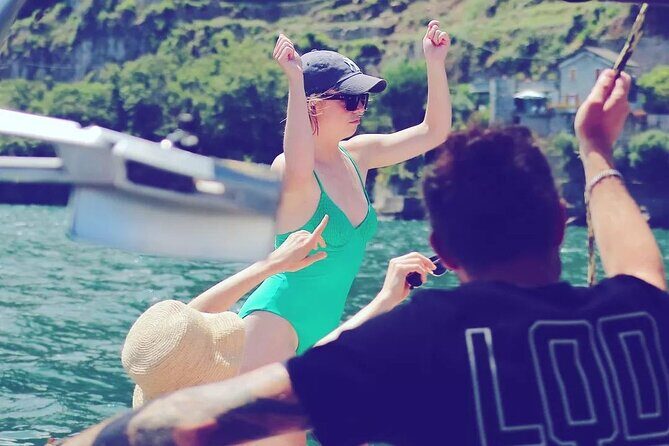 4 Hours Private Boat Tour on Lake Como up to 8 pax - Key Points