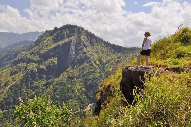 4-Hours Private Ella Rock Guided Hike - Key Points