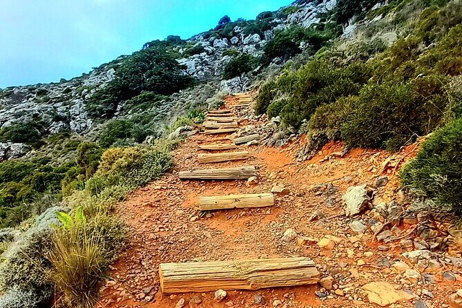 4 Hours Private Hiking on the Strouboulas Mountain, Heraklion - Why the Guides Make a Difference