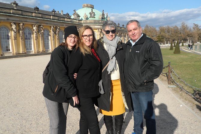 4 hours private tour to Potsdam and Wansee with a van - Price and Value Analysis