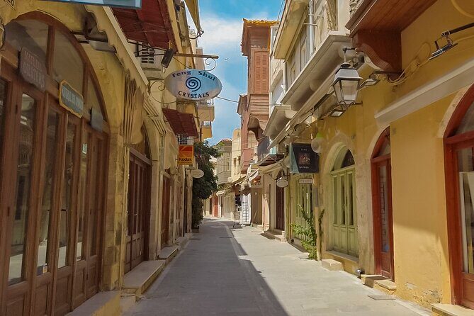 4 Hours Private Walking Tasting Tour of Rethymno - Who Should Book This Tour?