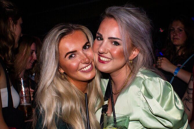 4 Hours Pub Crawl in Stockholm - Key Points