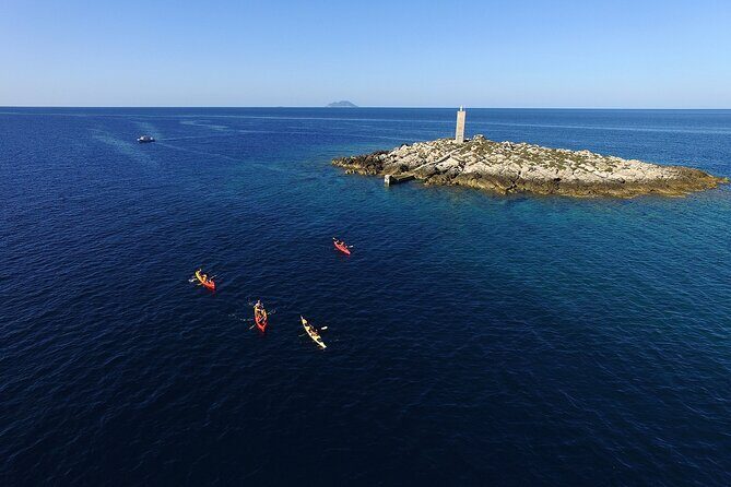 4 Hours Sea Kayaking from Komia - What Makes This Tour Special?
