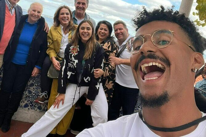 4 Hours Tuktuk City Tour in Lisbon - Exploring Lisbon in a Tuktuk: What to Expect