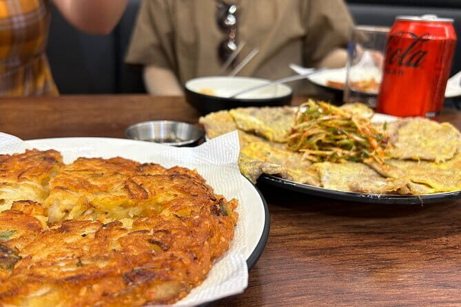 4 Hours UNESCO Palace and Street Food Tour in Seoul - Strolling from Palaces to Markets: Jongno 4(sa)-ga