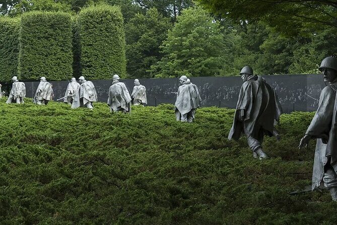 4-Hr DC Monuments Small Group Sightseeing Guided Tour - Who Will Enjoy This Tour?