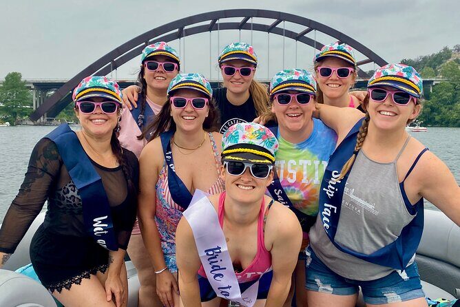 4 Hr Lake Austin Boat Charter with Swim and Sightseeing for 12 - What to Expect from Your Lake Austin Boat Day
