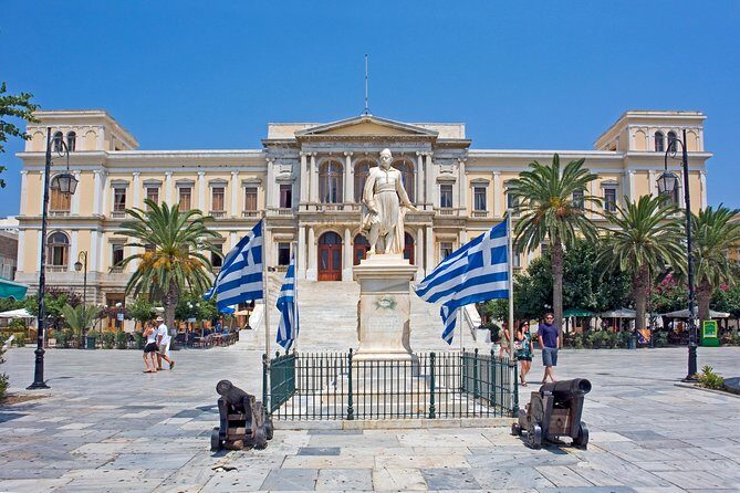 4 Nights in the Greek Islands from Athens: Santorini, Mykonos and Syros - Who Should Consider This Tour?
