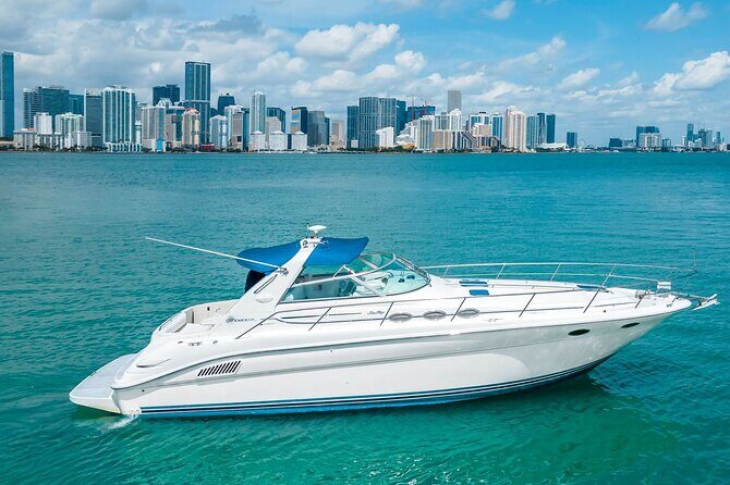 40' Miami Yacht Rental up to 13 Persons - Exploring the Yacht Experience in Miami