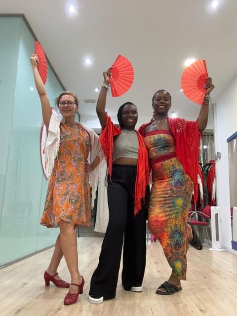 45 minutes flamenco dance class for family in Málaga - The Practicalities: What’s Included and How It Works