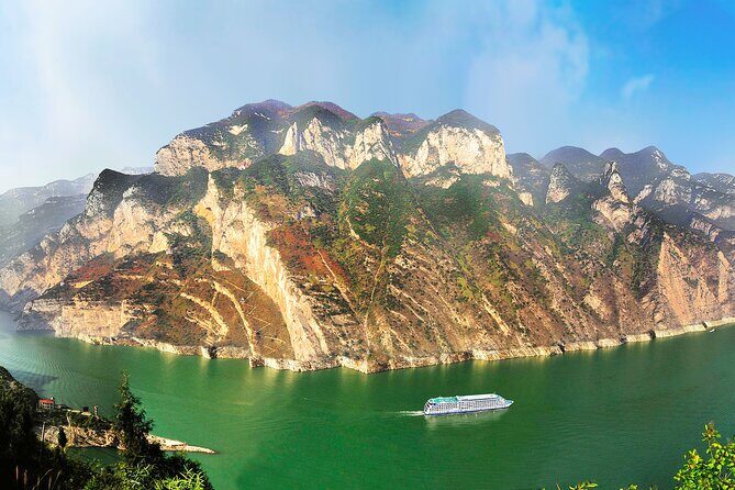 4D3N Yangtze River Cruise:Chongqing to Yichang by Victoria Cruise - Day 3: The Majestic Gorges and the Shennv Stream