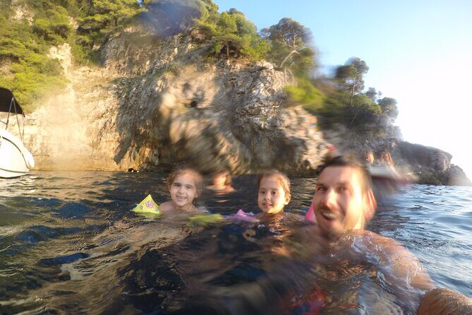 4h / 6h / 8h Elaphite Islands Tour with 6.5m/21FT SunDeck Boat - FAQs