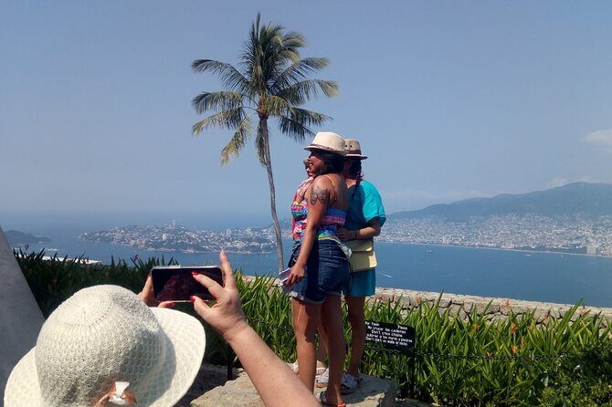 4Hr City Tour for Cruisers or Hotels Mural, Chapel & High Divers - The Sum Up