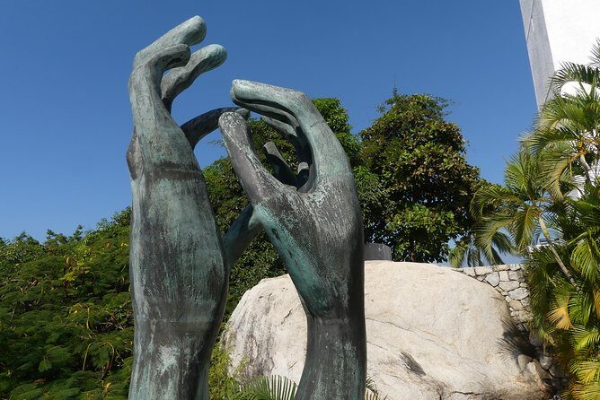 4Hrs Small Group Half Day City Tour with Lunch at High Divers - Who Should Consider This Tour?