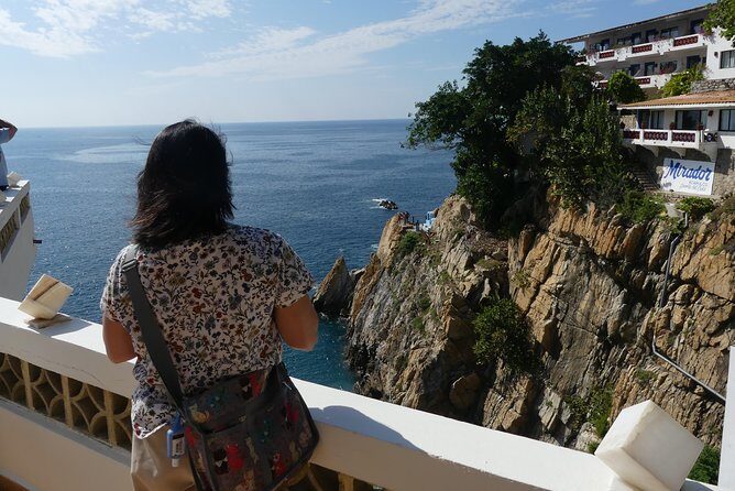 4Hrs Small Group Half Day City Tour with Lunch at High Divers - The Sum Up