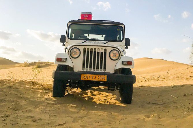 4x4 Jeep Desert Safari (NO Camel) - Exploring the Thar Desert in Style: A Review of the 4x4 Jeep Desert Safari (NO Camel)