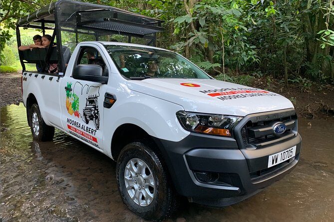 4x4 Moorea Safari Tours : With Hotel transfers - Authenticity and Local Culture