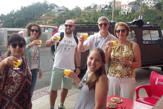 4x4 Safari Half day Poncha, Mountains, Vineyards and Cabo Girão Small group - FAQs