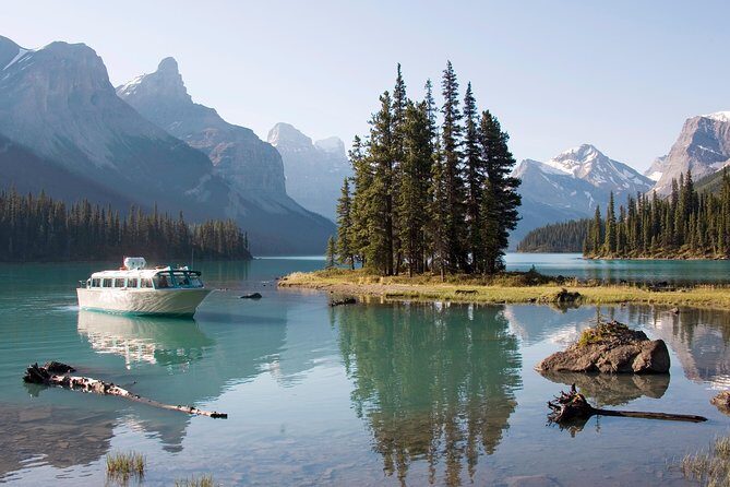5.5-Hour Jasper Wildlife and Waterfalls Tour with Maligne Lake Cruise from Jasper - Key Points