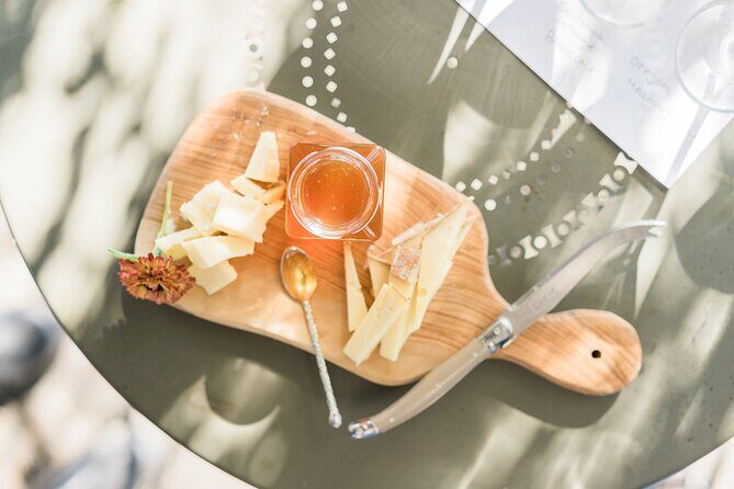 5 day California Vineyards, Waves and Wine small group tour - Day 4: Majestic Redwoods at Armstrong Redwoods State Natural Reserve